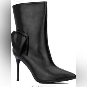 Elegant Black Women's Boots